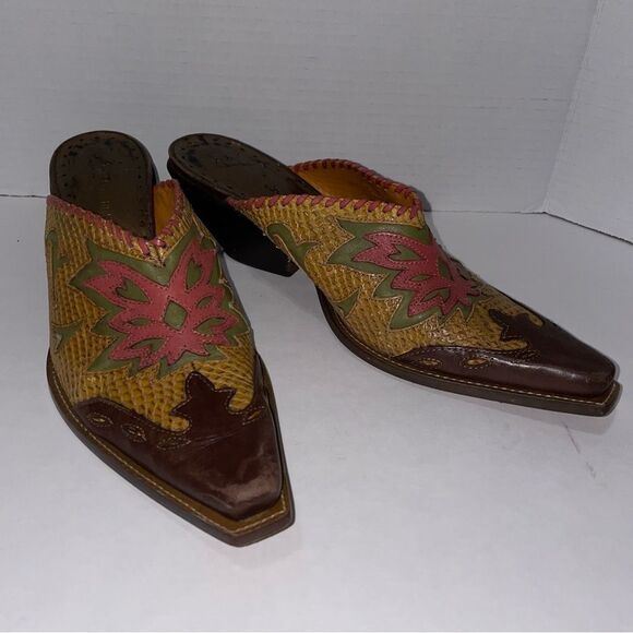 BCBGirls Women Size 6 Leather Mules Boho Western Cowboy Slip On Country - Picture 1 of 9